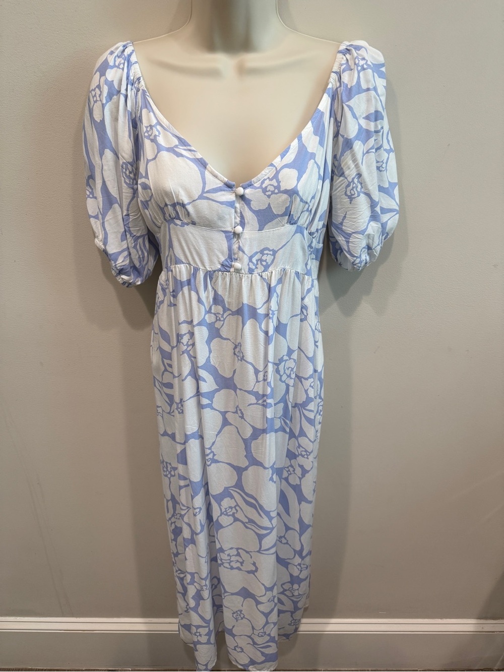 Billabong Light Blue and White Floral Puff-Sleeve Midi Dress
